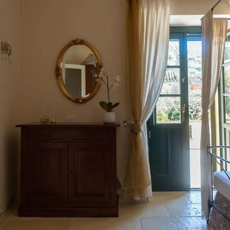 Appartamento Il Casale Onifai- Piano Terra Onifai