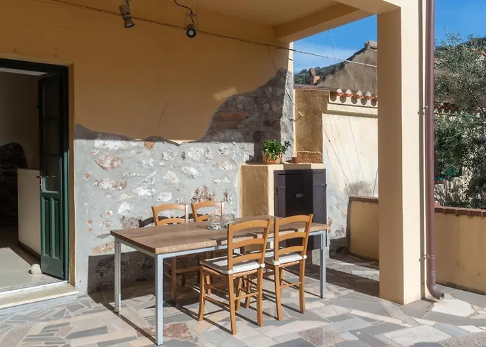 Il Casale Onifai- Piano Terra Apartment Onifai