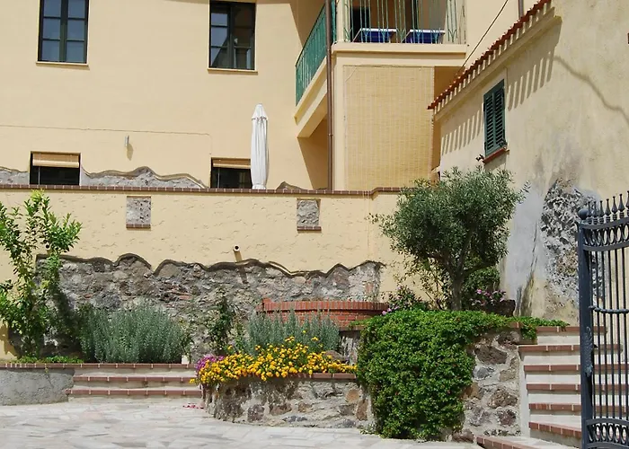 Il Casale Onifai- Piano Terra Apartment *